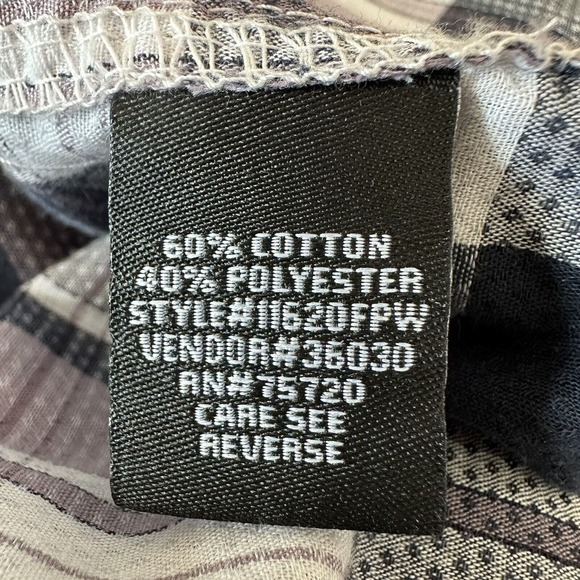 BKE Buckle Plaid Shirt XL Pearl Snap Button Western Blue/Grey/Purple CLEAN - Picture 8 of 11